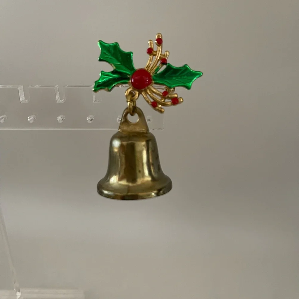 Vintage Christmas Dangling Bell Brooch, Gold Tone w/Enameled Holly & Ivy